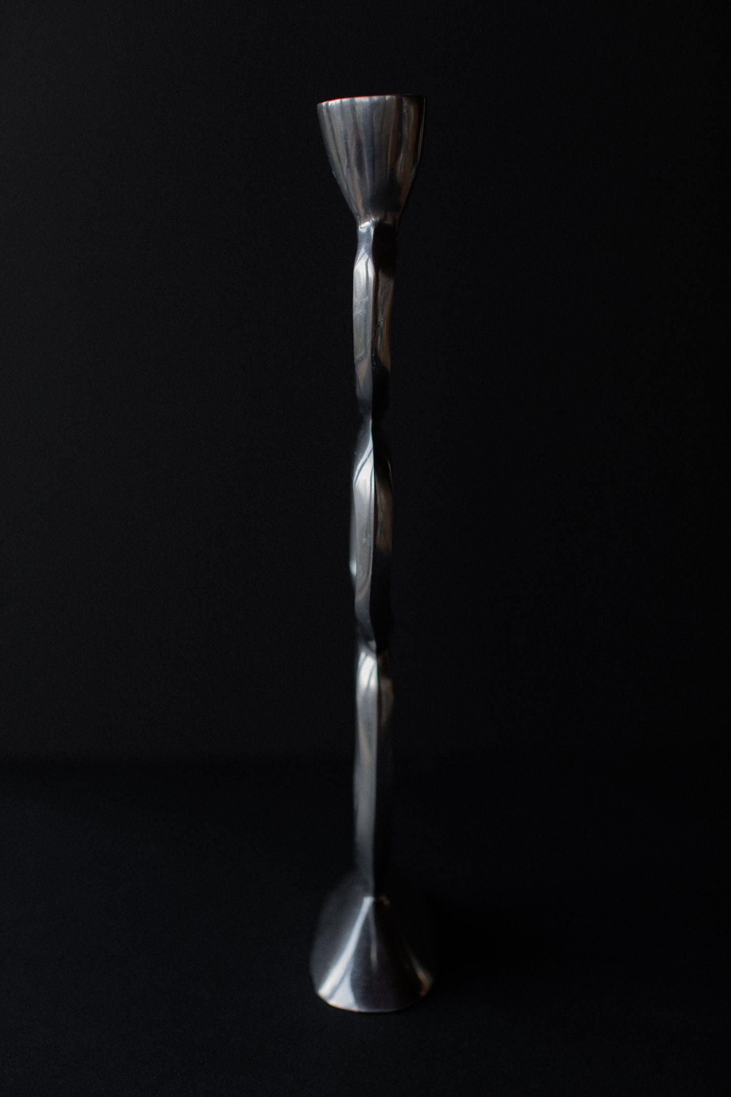 Hilton Steel Candleholder 02