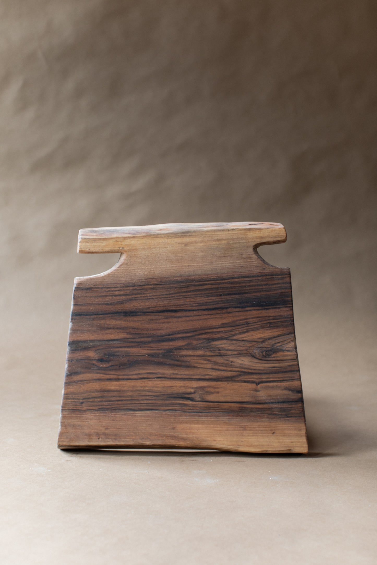 Walnut Shape 08
