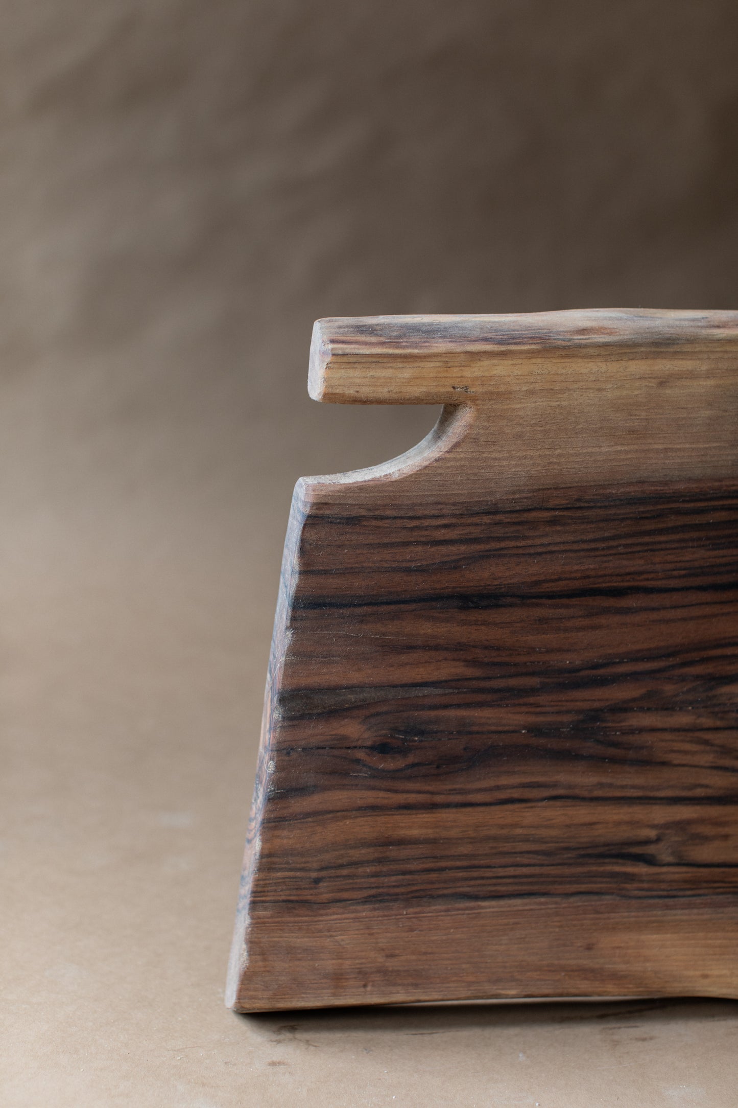Walnut Shape 08