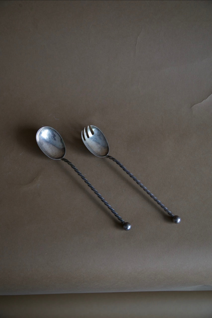 Twisted Handle Servers